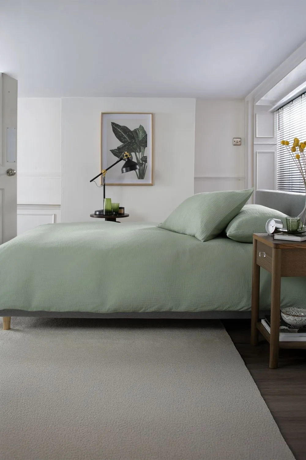 The Lyndon Company St Quentin 100% Cotton Reversible Duvet Bedlinen | Deyongs 1846 in Green 3