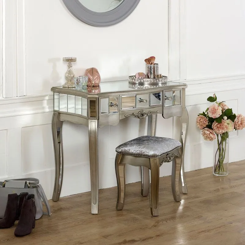 Melody Maison Mirrored Dressing Table & Stool - Tiffany Range in Metallic Silver