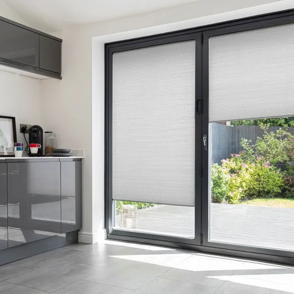 Easy Clip Pleated Blind 1
