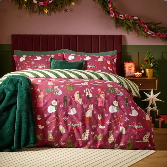 Furn. Feline Festive Brushed Polycotton Duvet Cover & Pillowcase Set