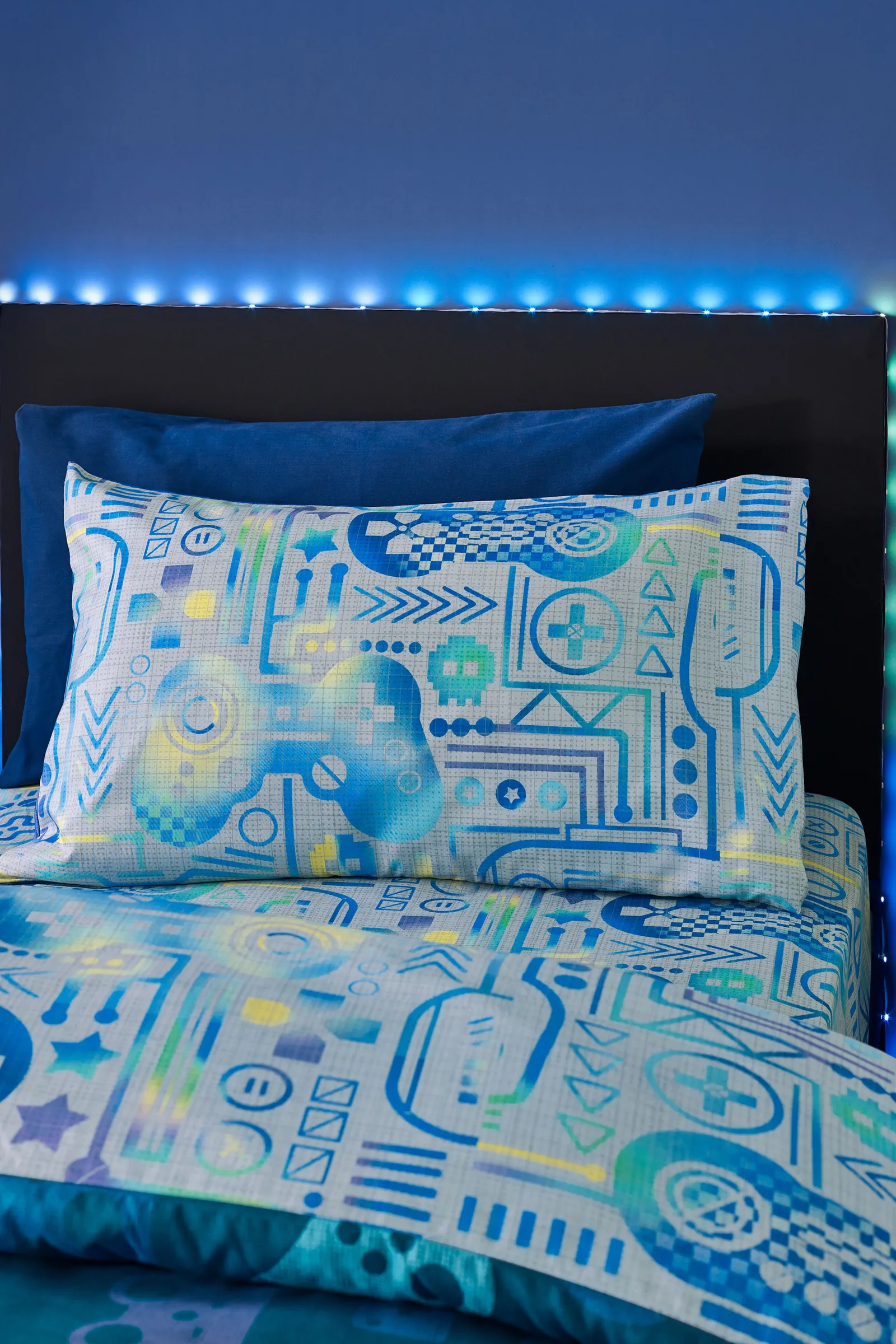 Catherine Lansfield 'Gamer' So Soft Duvet Cover Set in Grey 3