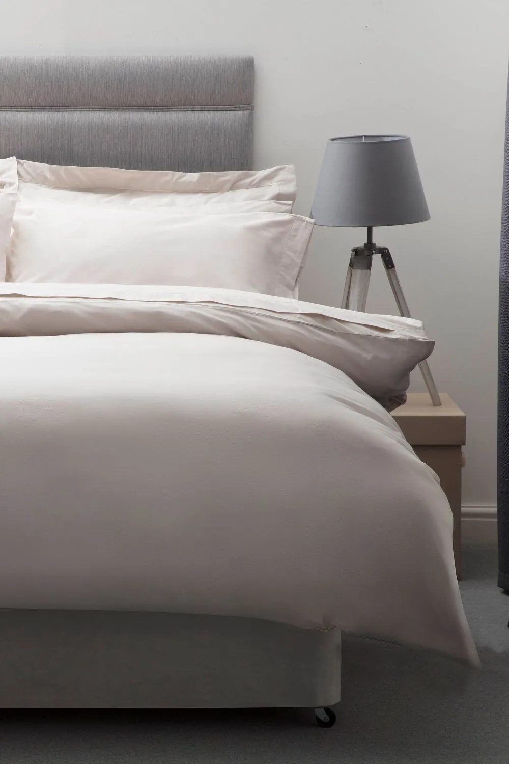 Belledorm Egyptian Cotton 200 Thread Count Duvet Cover in Beige 1
