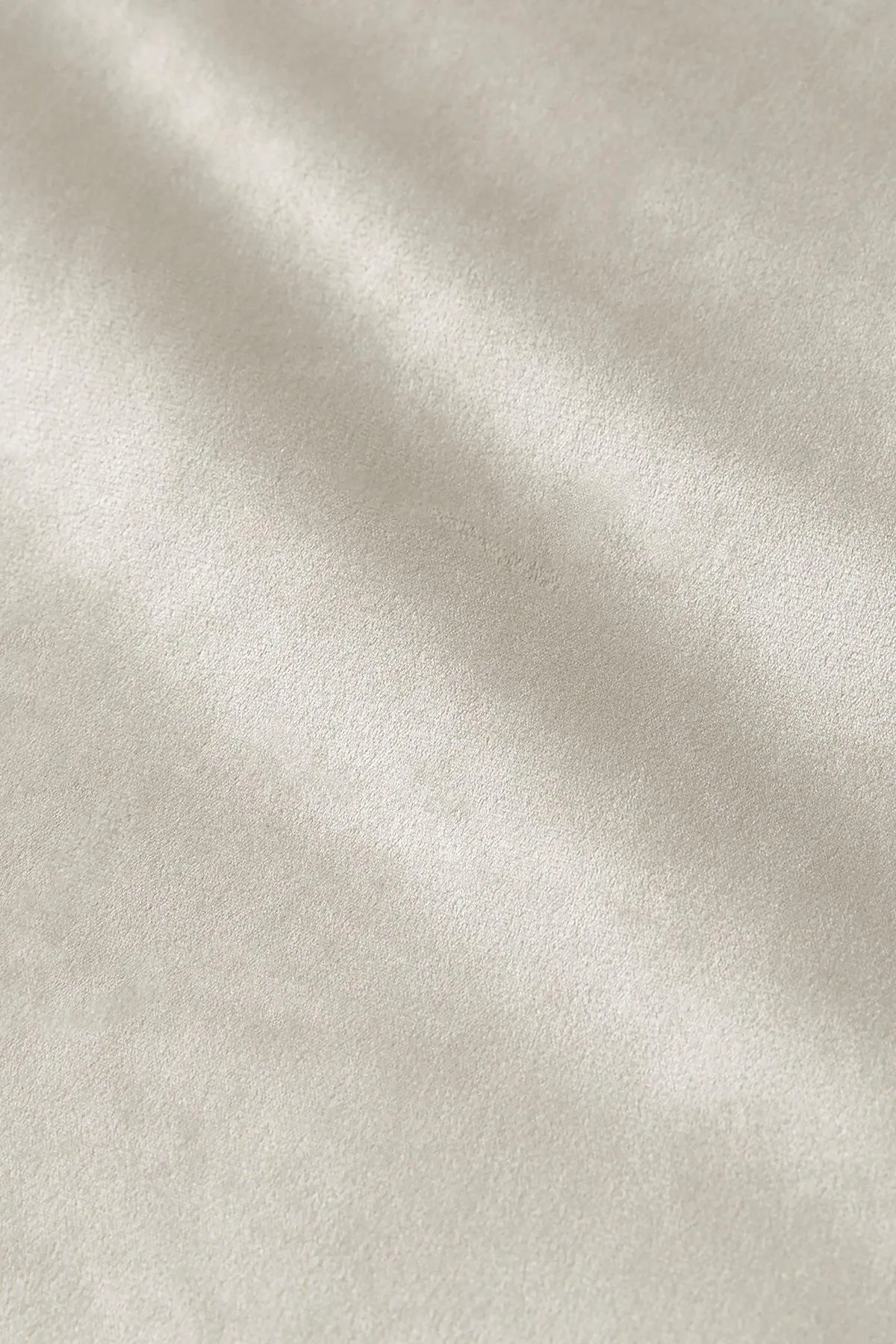 Laurence Llewelyn-Bowen 'Montrose' Luxury Velvet Duvet Cover Set in Ivory 3