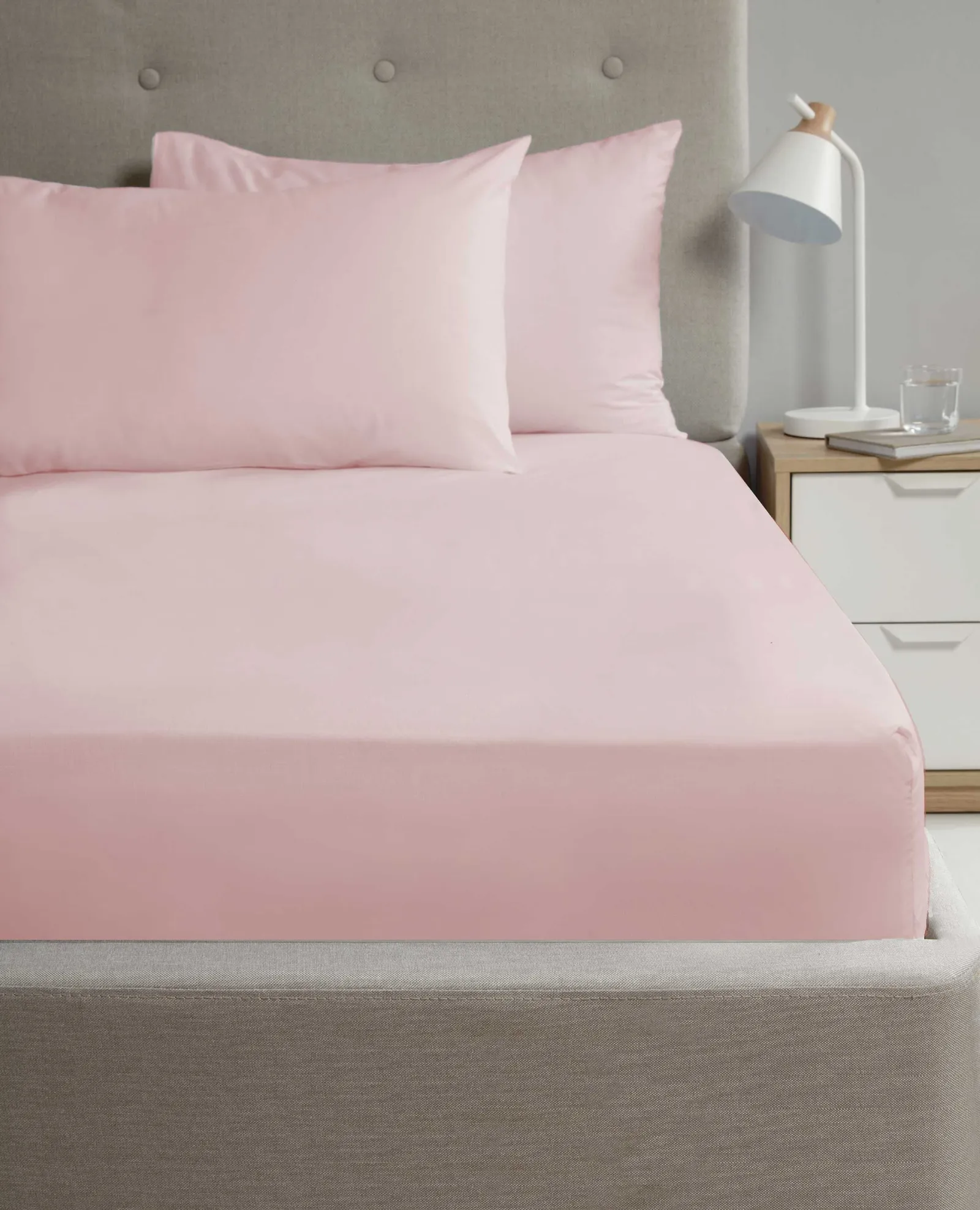 Rapport Home 56P Polycotton Fitted Sheet in Pink 1