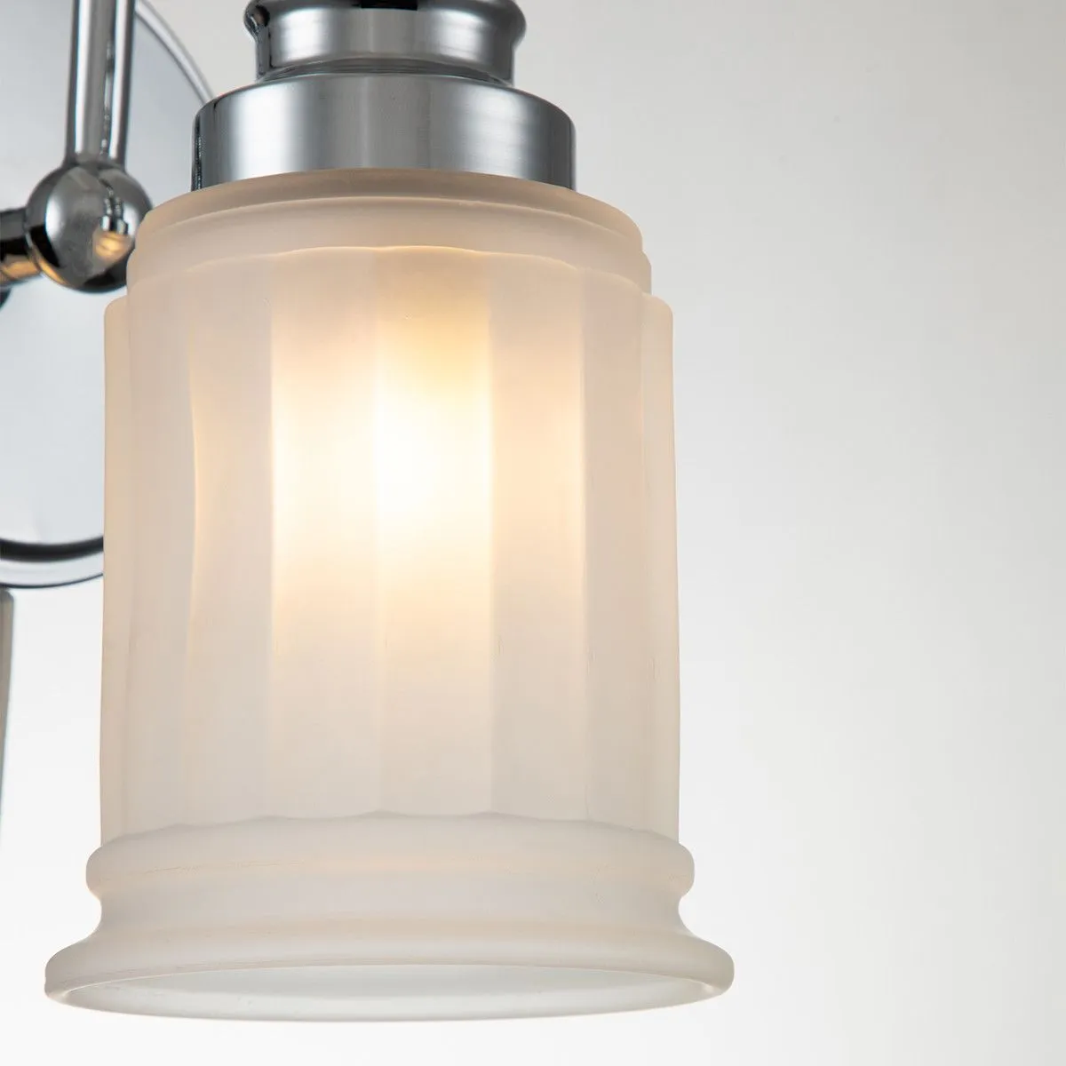 Netlighting Quoizel Swell Wall Lamp Polished Chrome IP44 in Grey 4