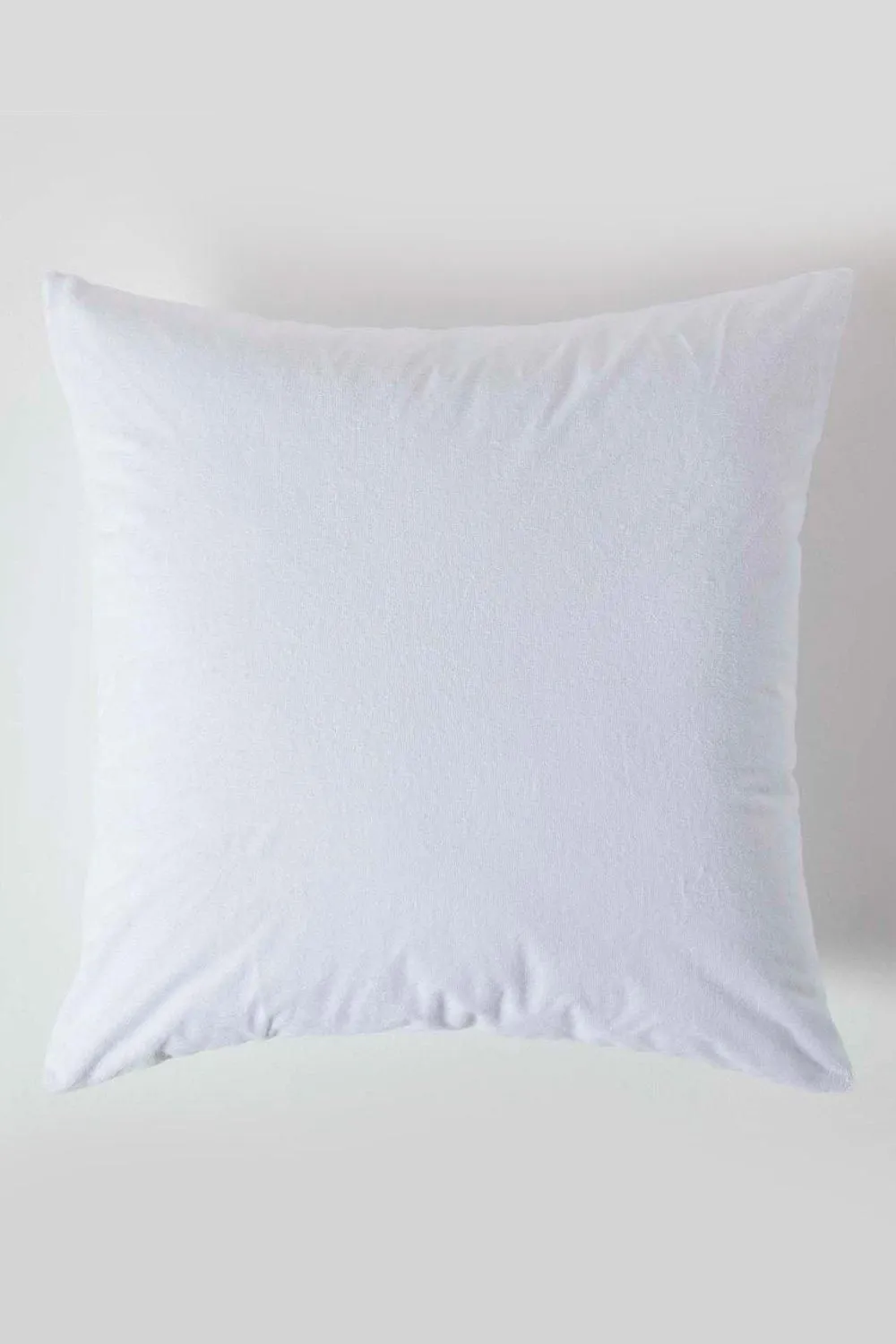 Homescapes Terry Towelling Waterproof Pillow Protectors 80 x 80 cm, Pack of 4 in White 5