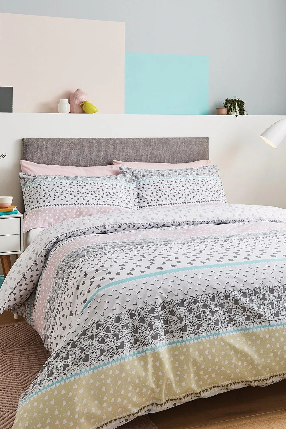 Banded Ditsy Hearts Double Duvet Set