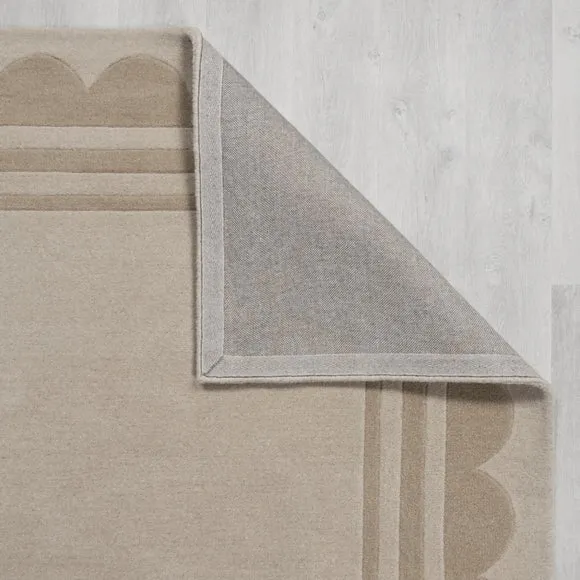 Lois Scallop Border Wool Circle Rug 4