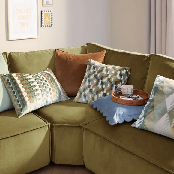 Furn. Metro Prism Velvet Square Cushion 6