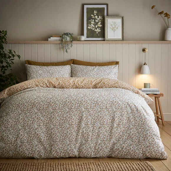 Winnie Ditsy 100% Cotton Duvet Cover & Pillowcase Set
