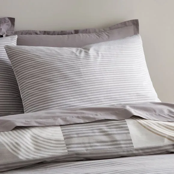 Iona Geo Polycotton Duvet Cover & Pillowcase Set 4