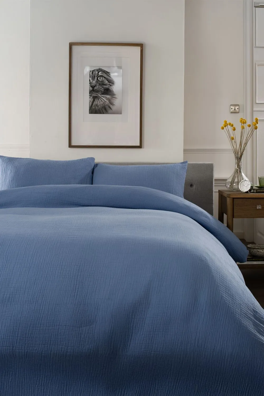 The Lyndon Company St Quentin 100% Cotton Reversible Duvet Bedlinen | Deyongs 1846 in Mid Blue 2