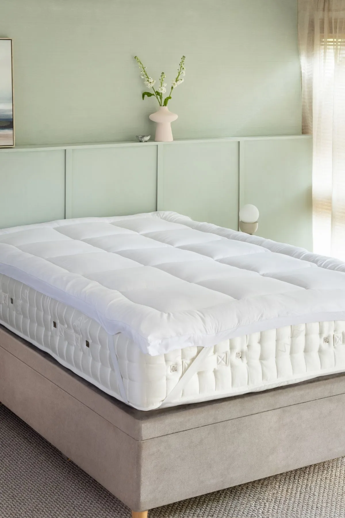 Soak&Sleep Soft As Down Mattress Topper in White