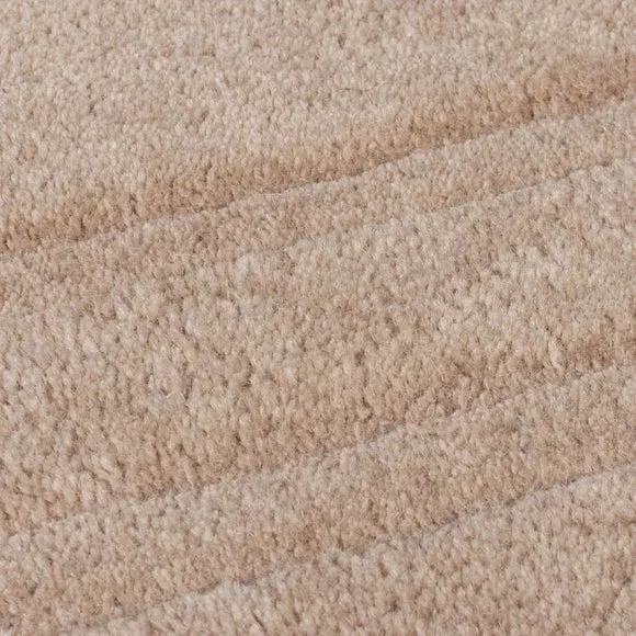 Edited Life Curve Wool Luxury Shaped Rug 2