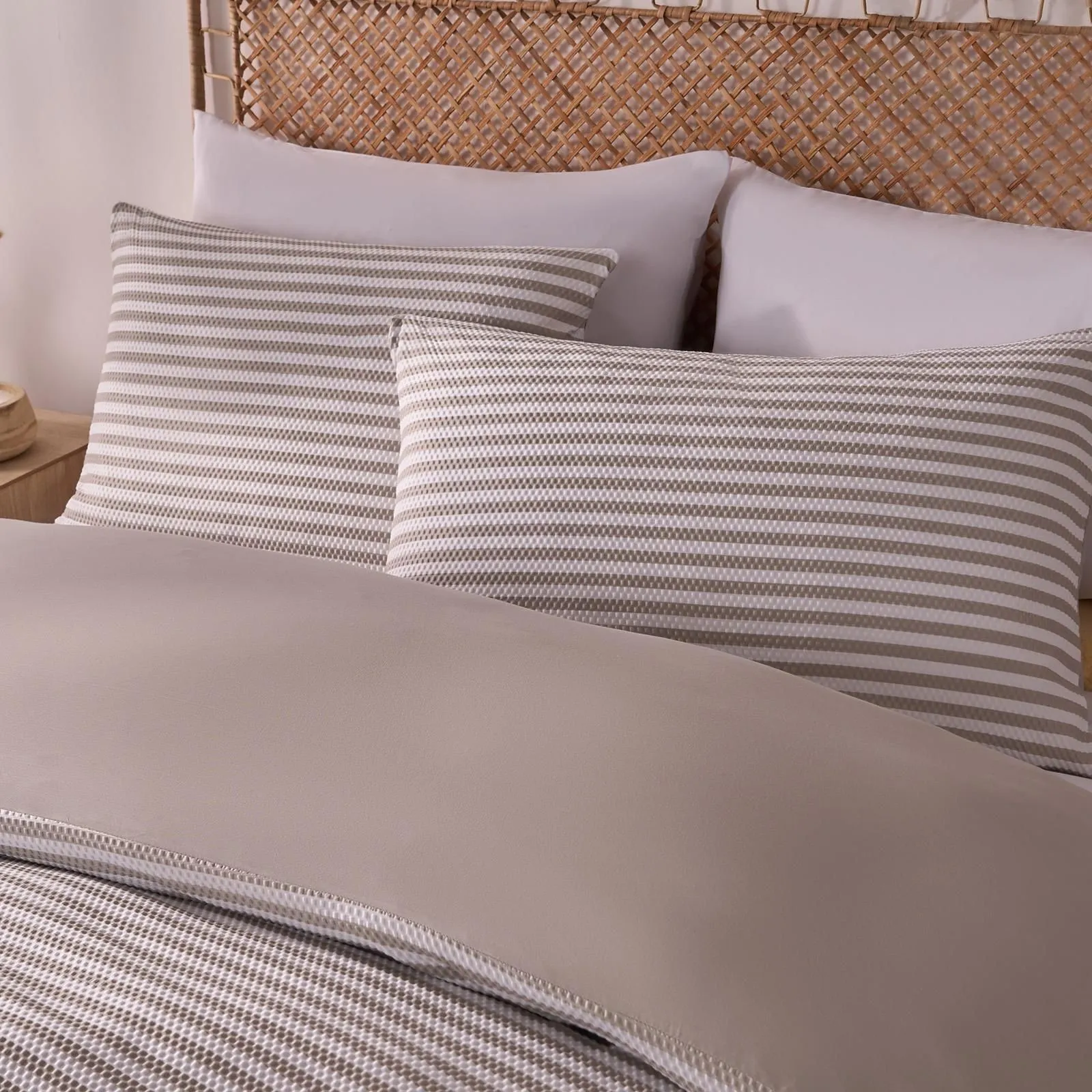 OHS Waffle Embossed Stripes Reversible Duvet Cover with Pillowcase in Natural