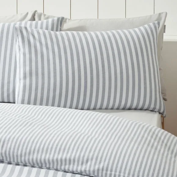 Catherine Lansfield Stripe 100% Brushed Cotton Reversible Duvet Cover & Pillowcase Set 2