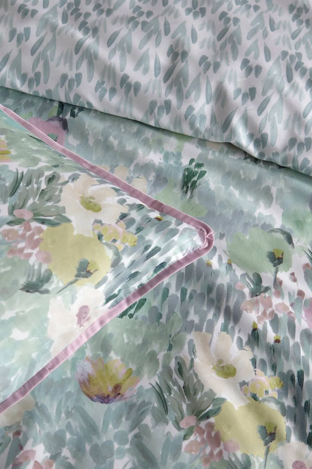 Appletree 'Abstract Floral' 100% Cotton Duvet Cover Set in Green 3