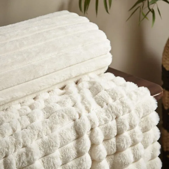 Cosy Ribbed Throw Blanket 130cm x 170cm 2