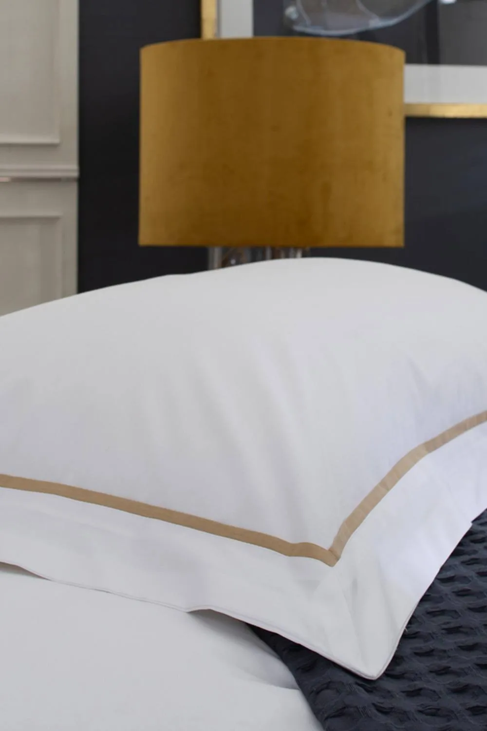 The Lyndon Company Boutique Hotel Hampstead 200 Thread Count Cotton Duvet Cover Set in Stone 3