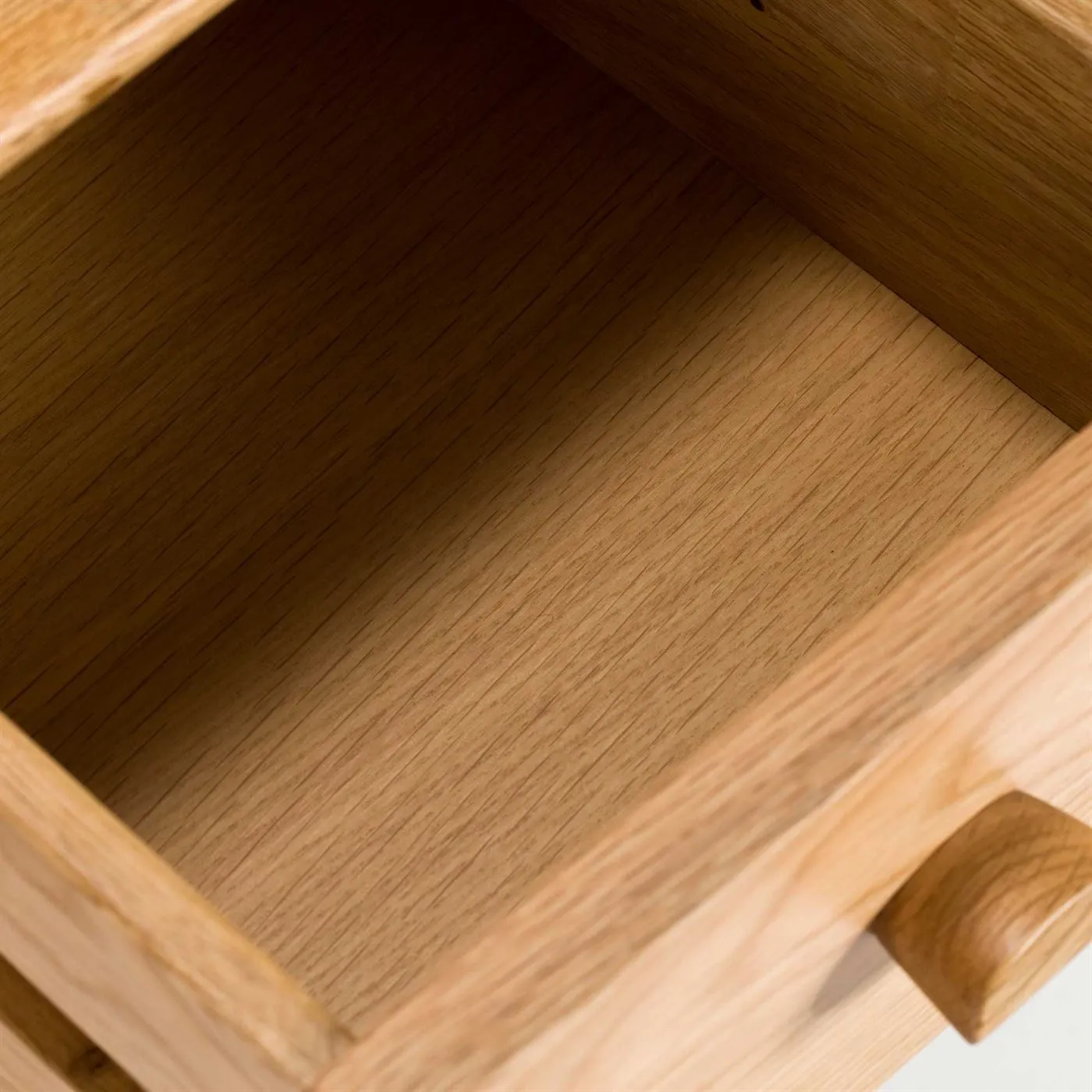 Ercol Teramo Compact Side Table, Neutral Oak | Barker & Stonehouse 6