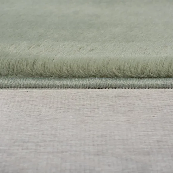Supersoft Double Pelt Faux Fur Rug 4