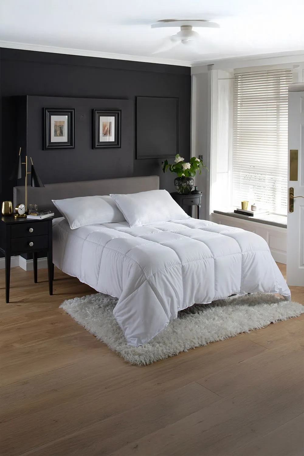 The Lyndon Company Hotel Premium Soft Touch 13.5 Tog All Year Round Duvet in White