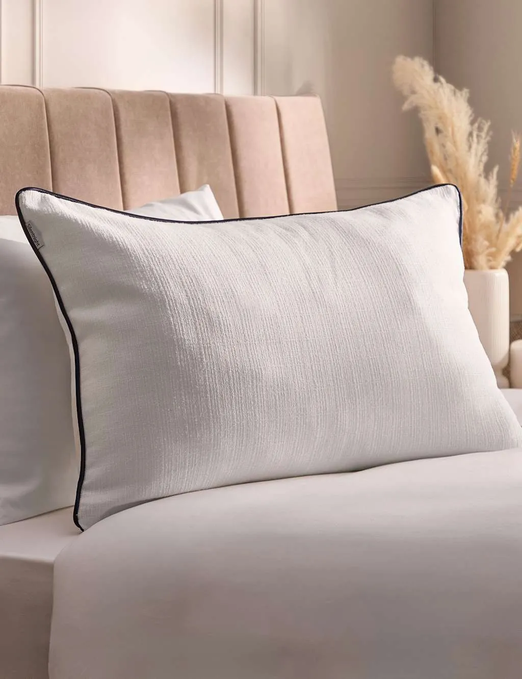 Silentnight Hotel Collection Prestige Pillow White