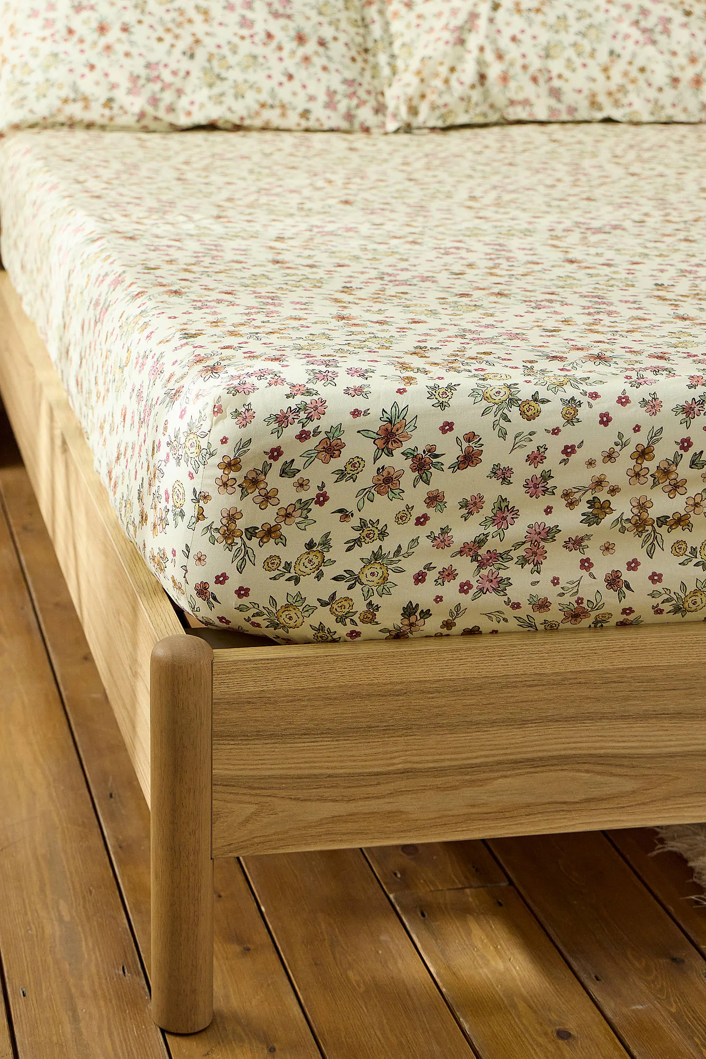 Verity Ditsy Fitted Sheet & Pillowcase Set 3