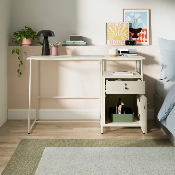Alannah Lockable Desk 2