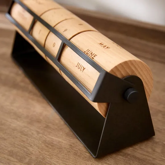 Desktop Wooden Date Block 2