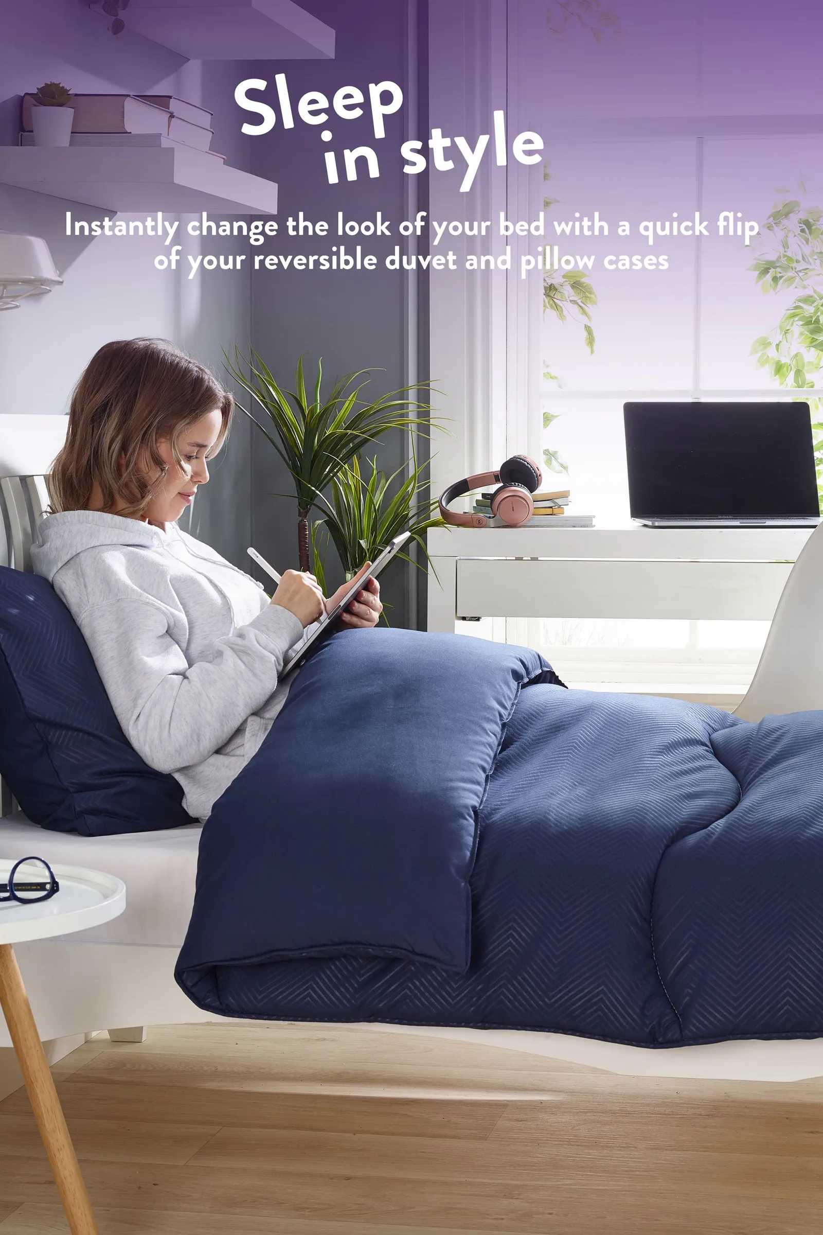 Slumberdown Back to Uni Embossed Herringbone 10.5 Duvet, 2 Medium Pillows in Navy 5
