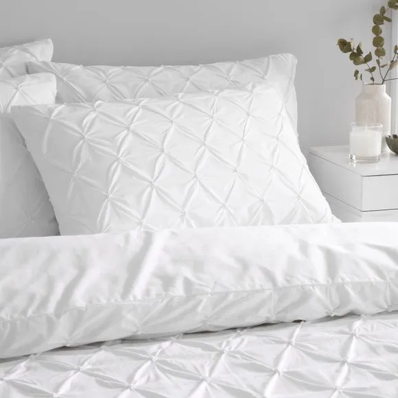 Aster Pintuck 100% Cotton Duvet Cover & Pillowcase Set 2