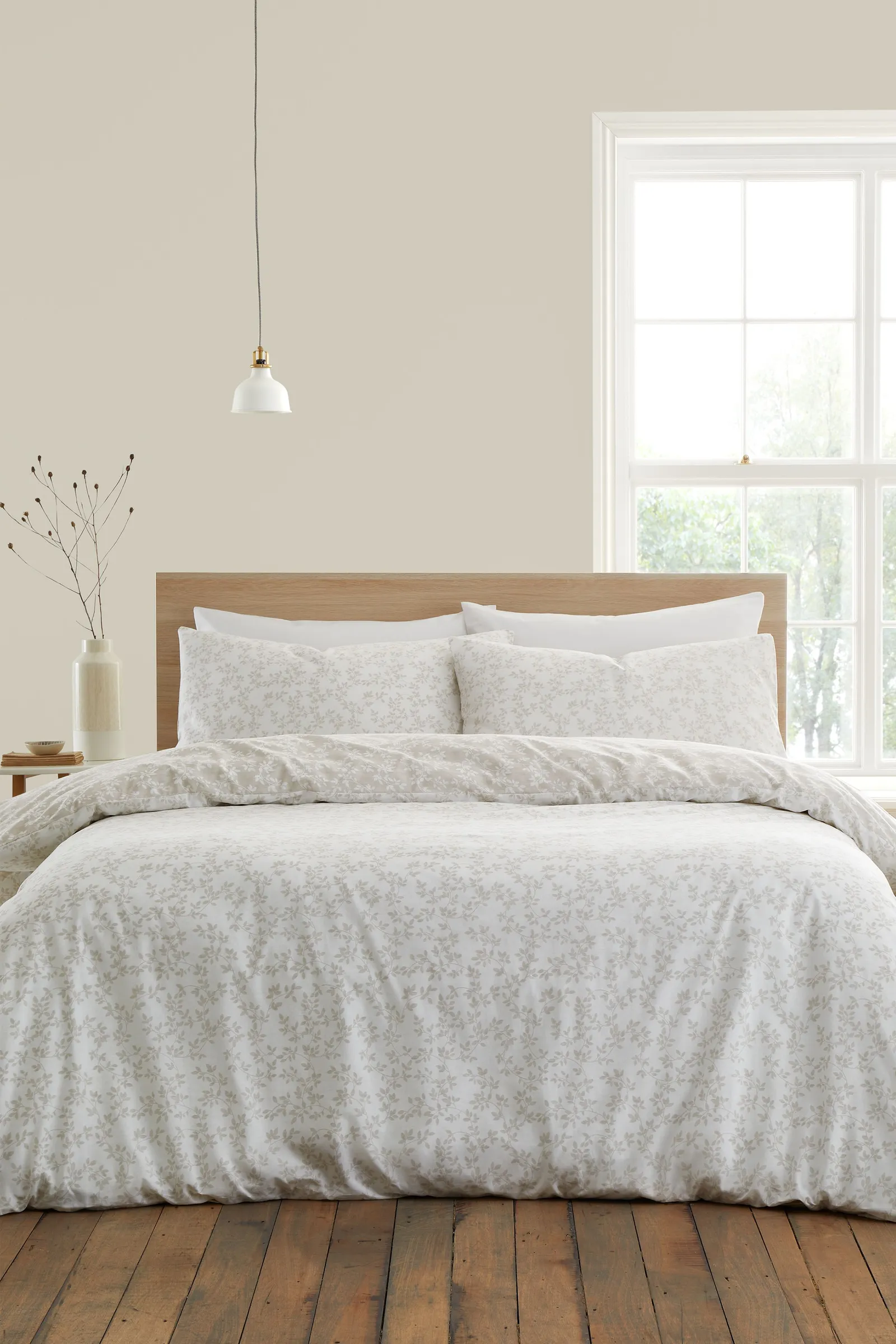 Bianca 'Shadow Leaves' 200TC Cotton Duvet Cover Set in Natural 2