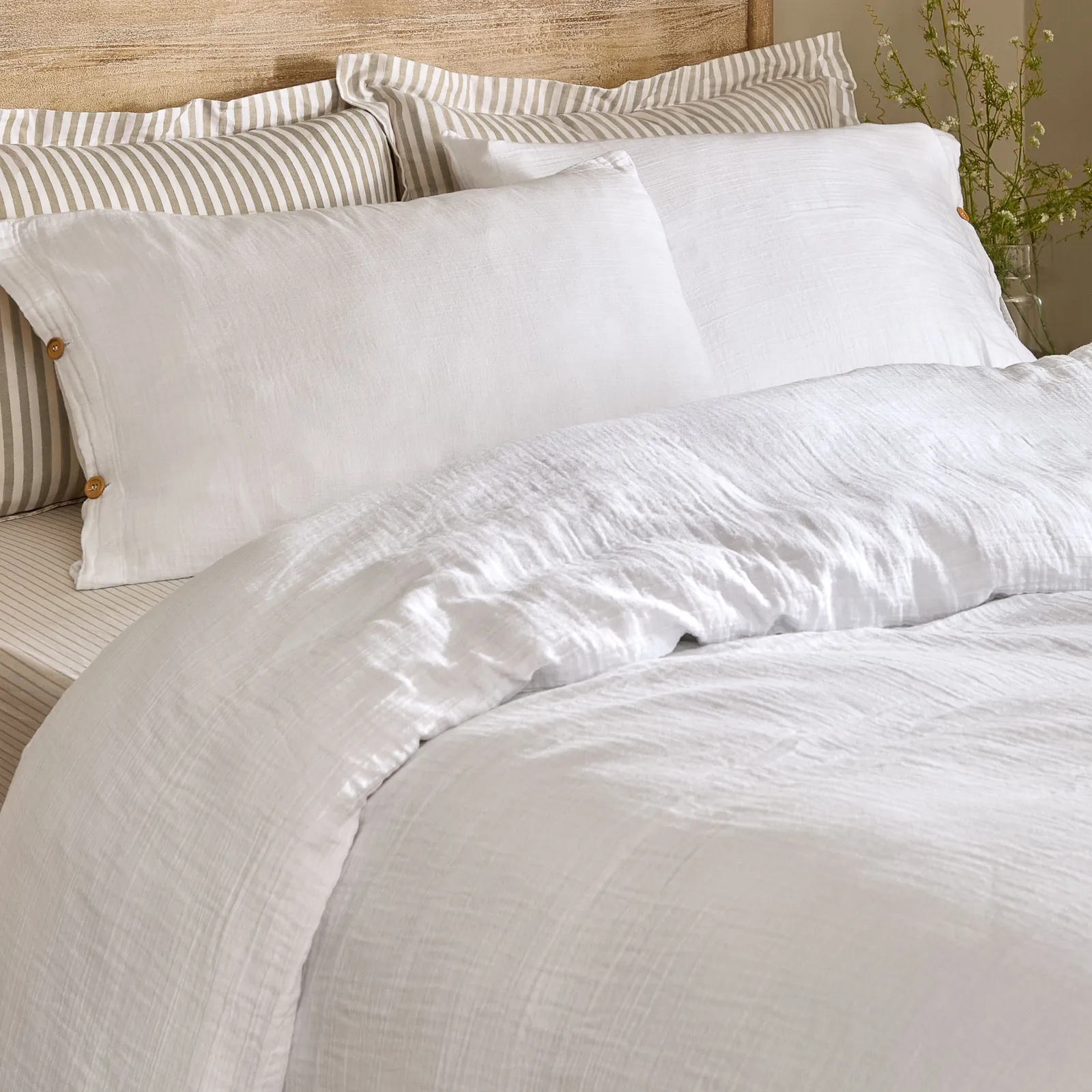 Yard Lark Muslin Cotton Super King Duvet Cover Set White, Multi 2