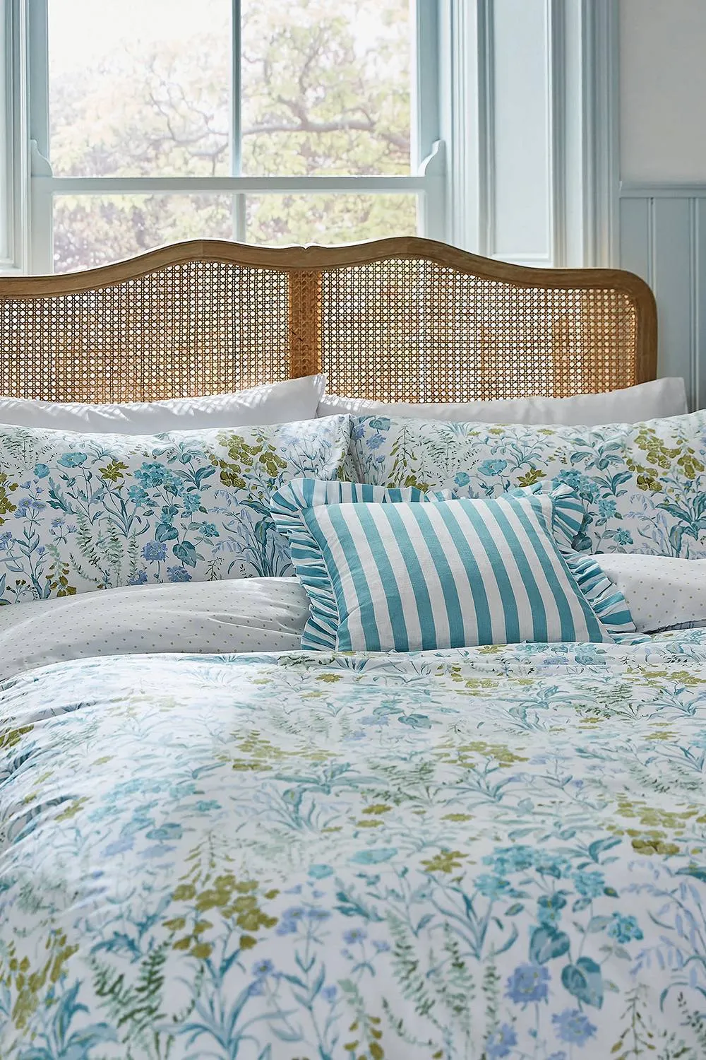 Helena Springfield 'Foxglove' Cotton Duvet Cover Set 2