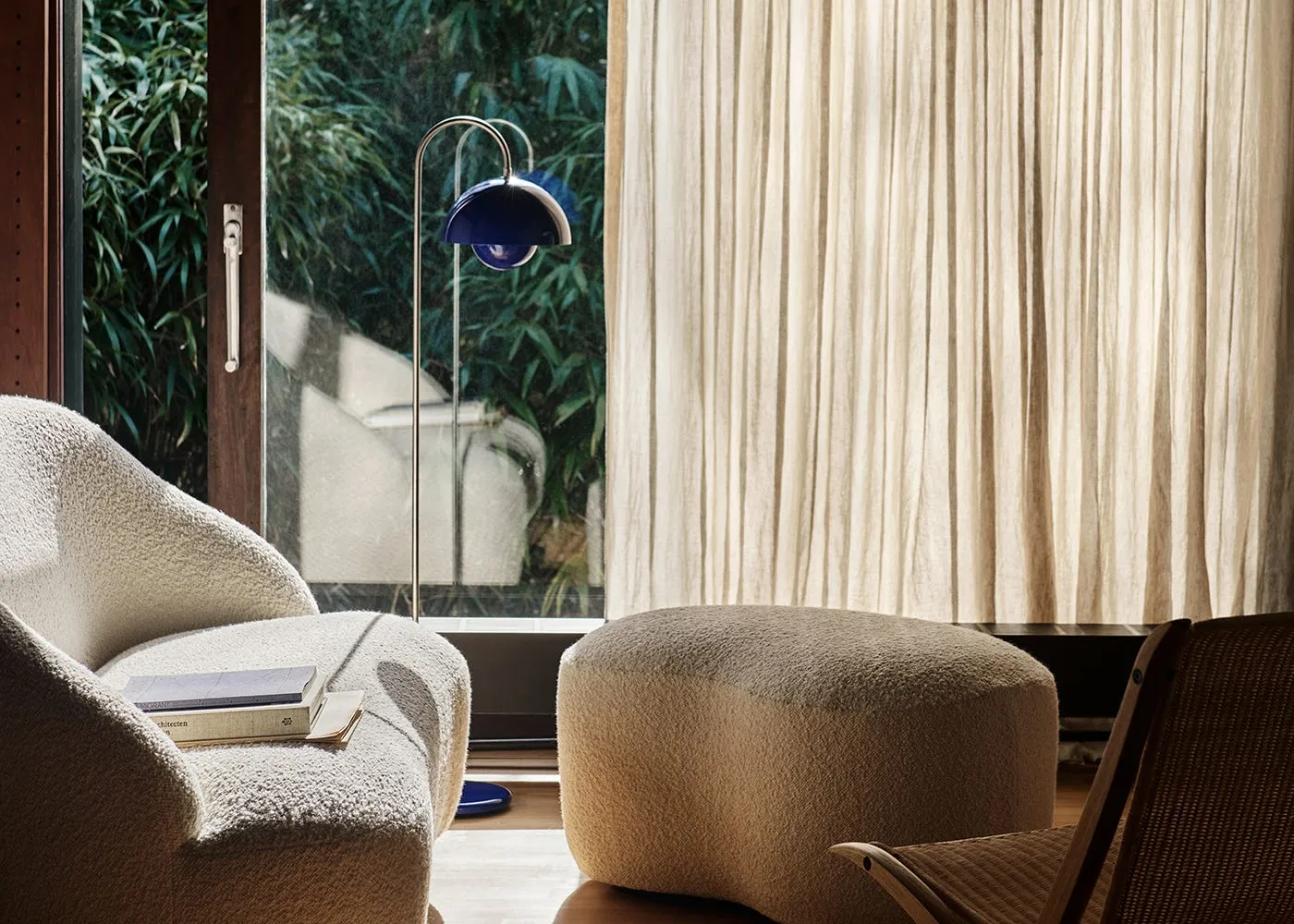 &Tradition Flowerpot Floor Lamp Cobalt Blue 3