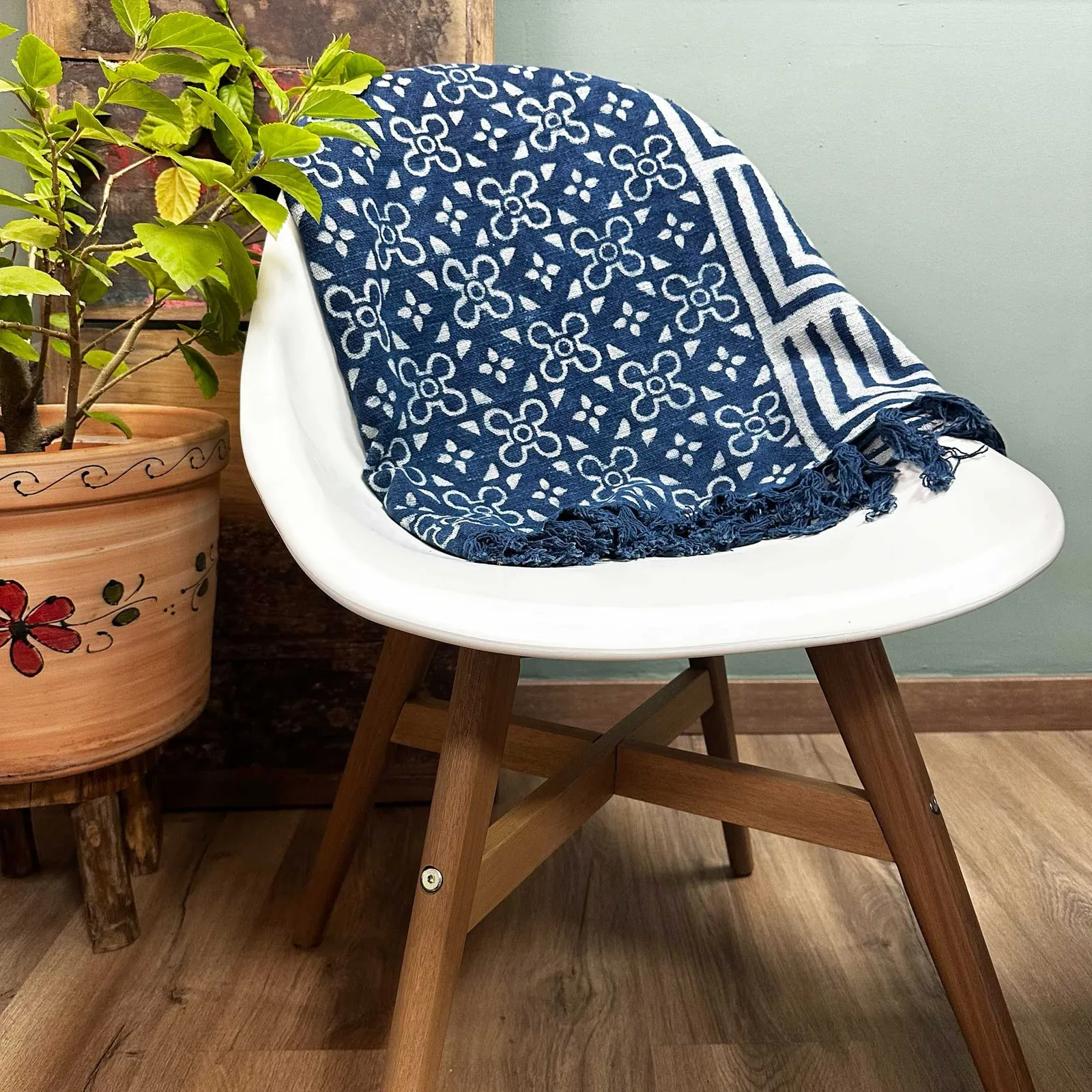 KDMD Handmade Indigo Throw - 170x120cm - Kasba Tiles in Gold