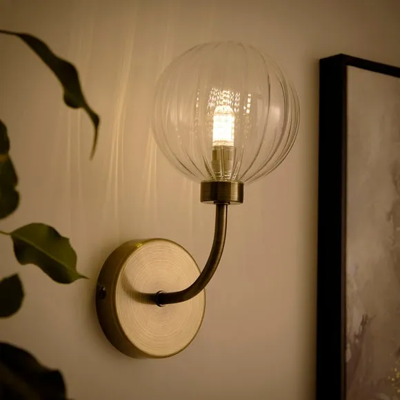 Luxe Ribbed LED Wall Light 2