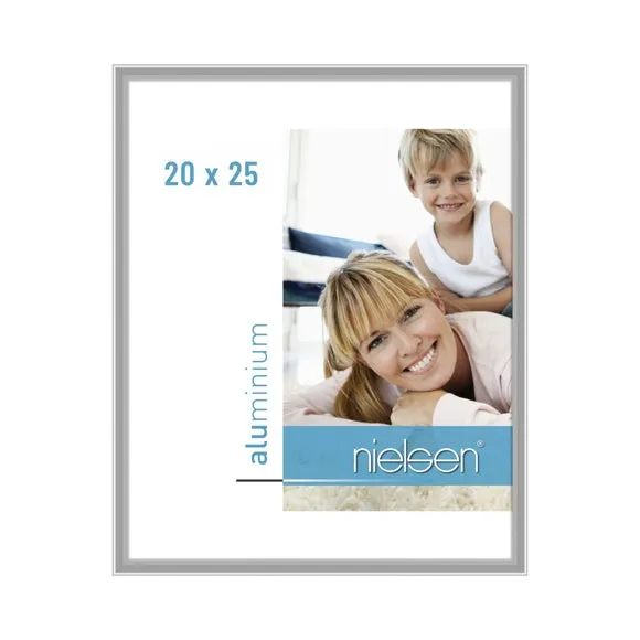 Nielsen Classic Photo Frame 1