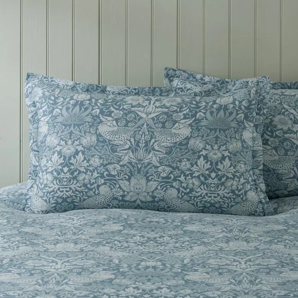 Strawberry Thief 100% Cotton Oxford Pillowcase