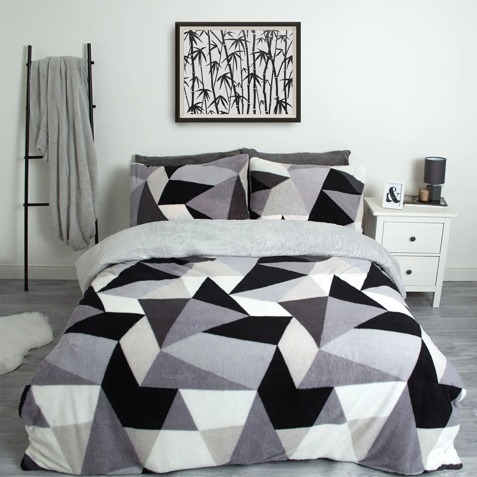 OHS Shapes Teddy Duvet Cover Pillowcase Bedding Set in Light Grey