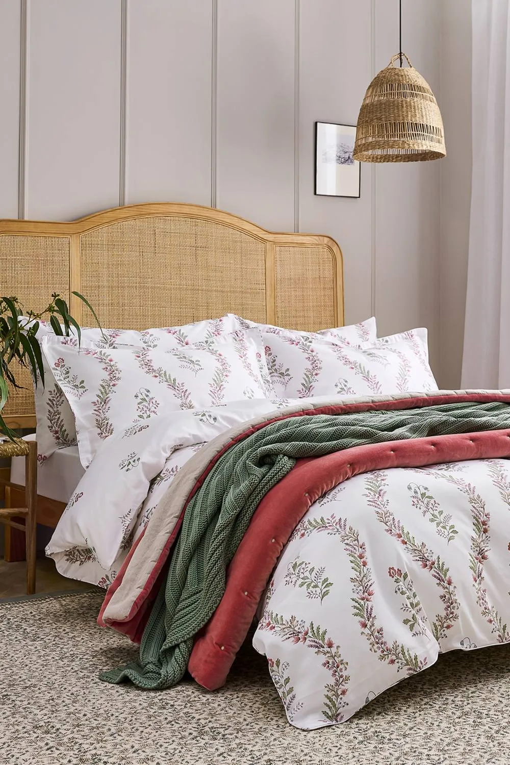 CHRISTY 'Eversham' Floral Reversible Cotton Sateen Duvet Cover Set in Purple 2