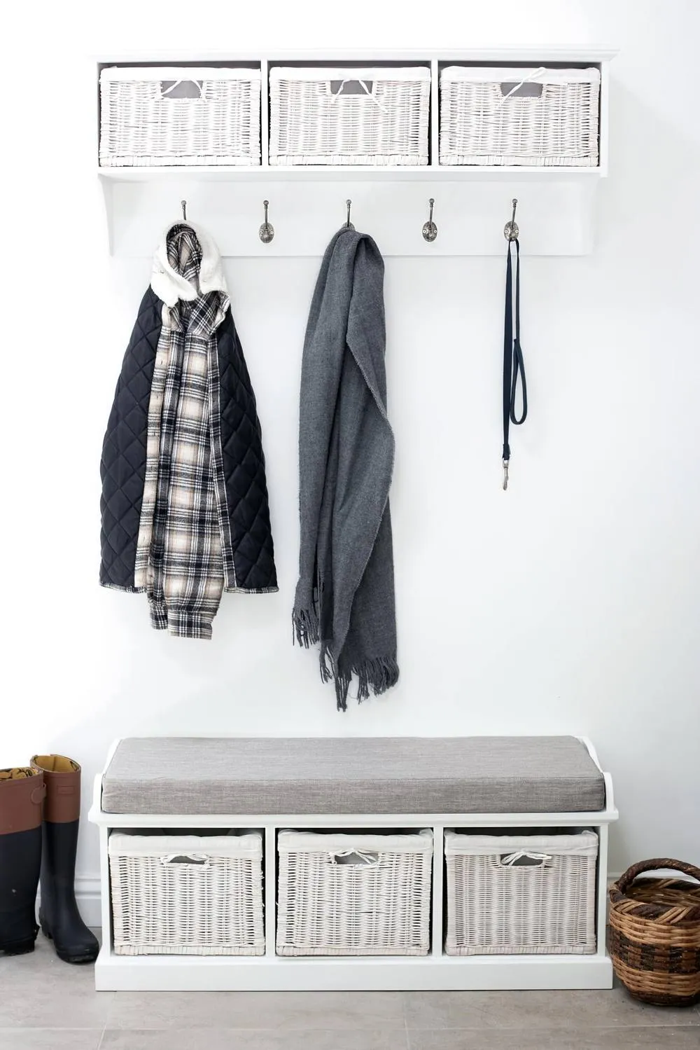 Statement Furniture Tetbury 3 White Wicker Basket & Grey Cushion Hallway Set