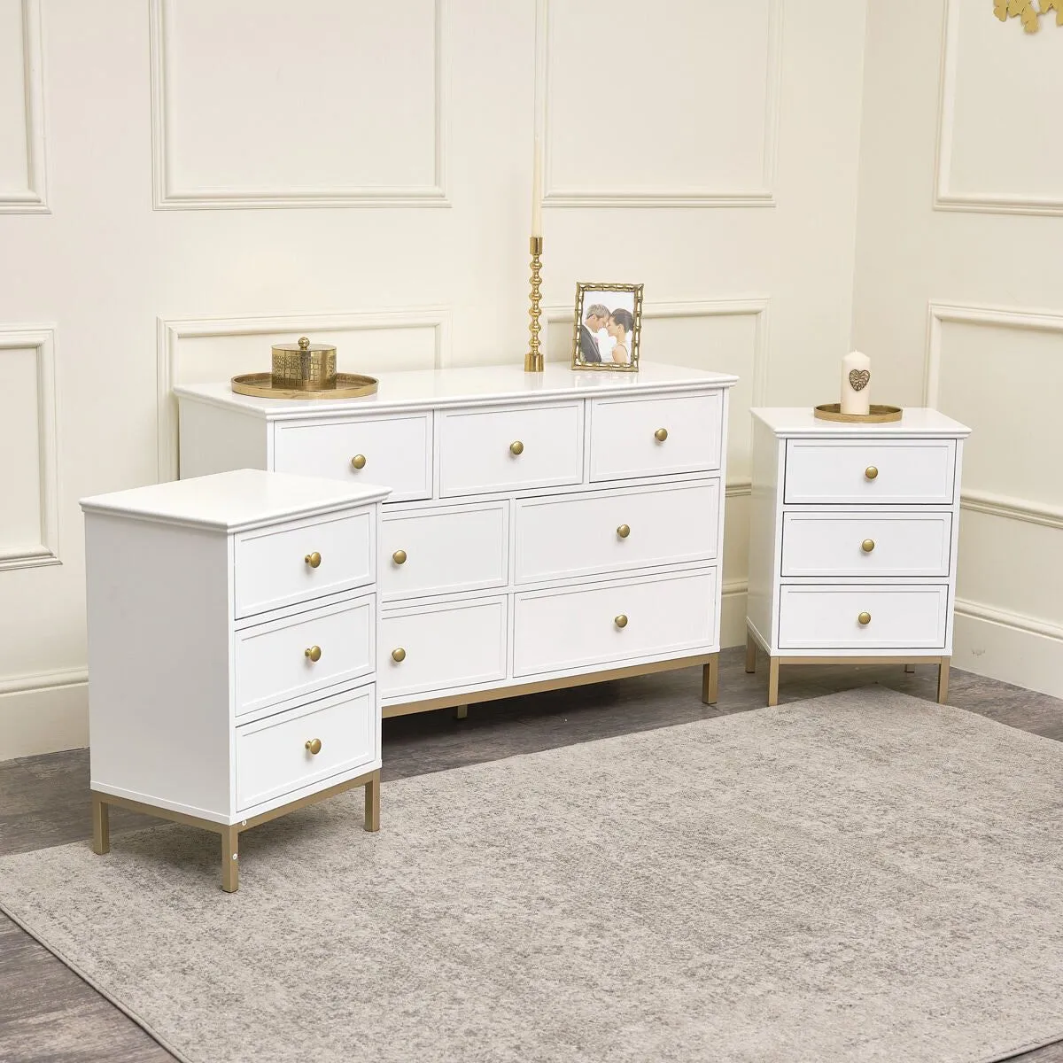 Melody Maison Large Chest Of Drawers & Pair Of Bedside Tables - Aisby White Range