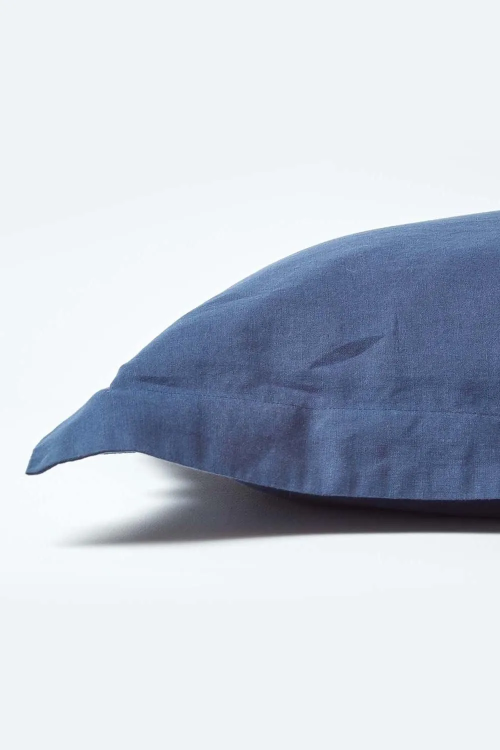 Homescapes Linen Oxford Pillowcase, King in Navy 2