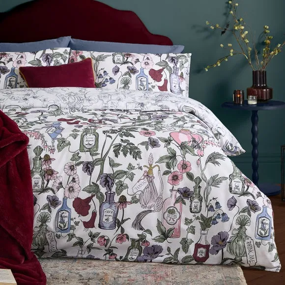 furn. Pick Your Poison Polycotton Duvet Cover & Pillowcase Set 4