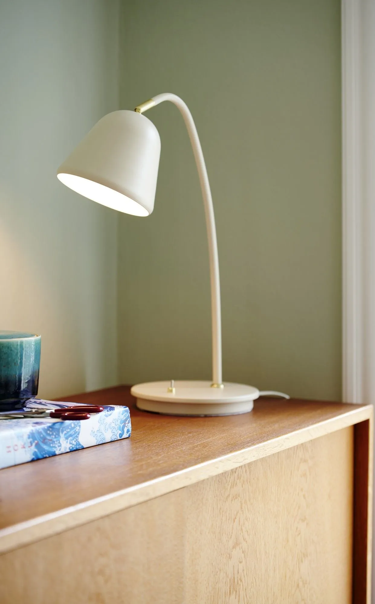 Nordlux Fleur Table Lamp Beige Metal Livingroom E14 Switch 4
