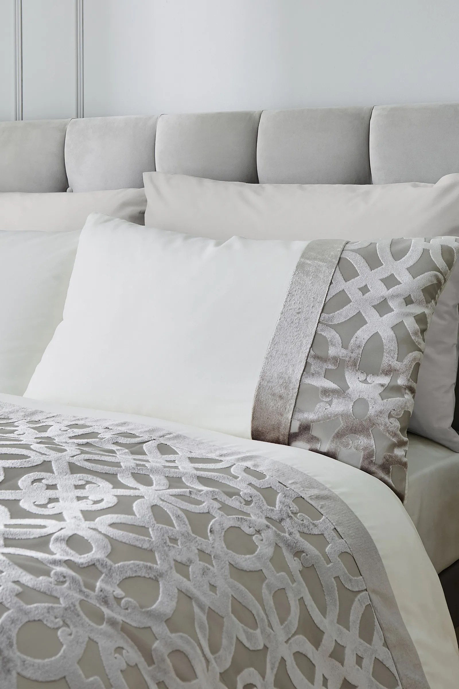 Catherine Lansfield Lattice Cut Velvet Duvet Set in Natural 2