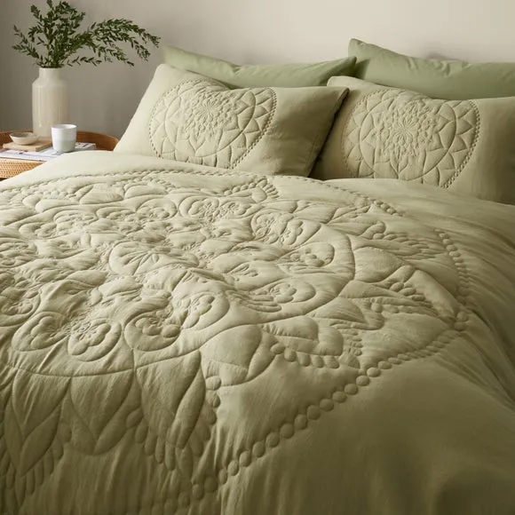 Quilted Mandala Duvet Cover and Pillowcase Set 3