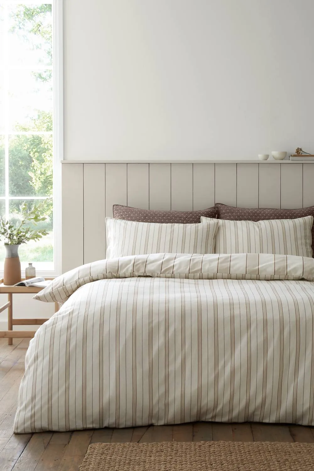 Bianca 'Brushed Regal Stripe' Cotton Reversible Duvet Cover Set in Natural 2